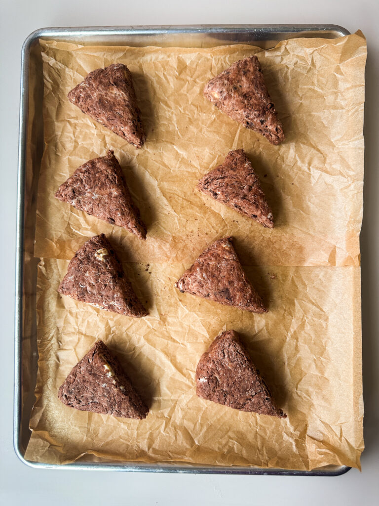 Cut the scones and line them on the baking sheet