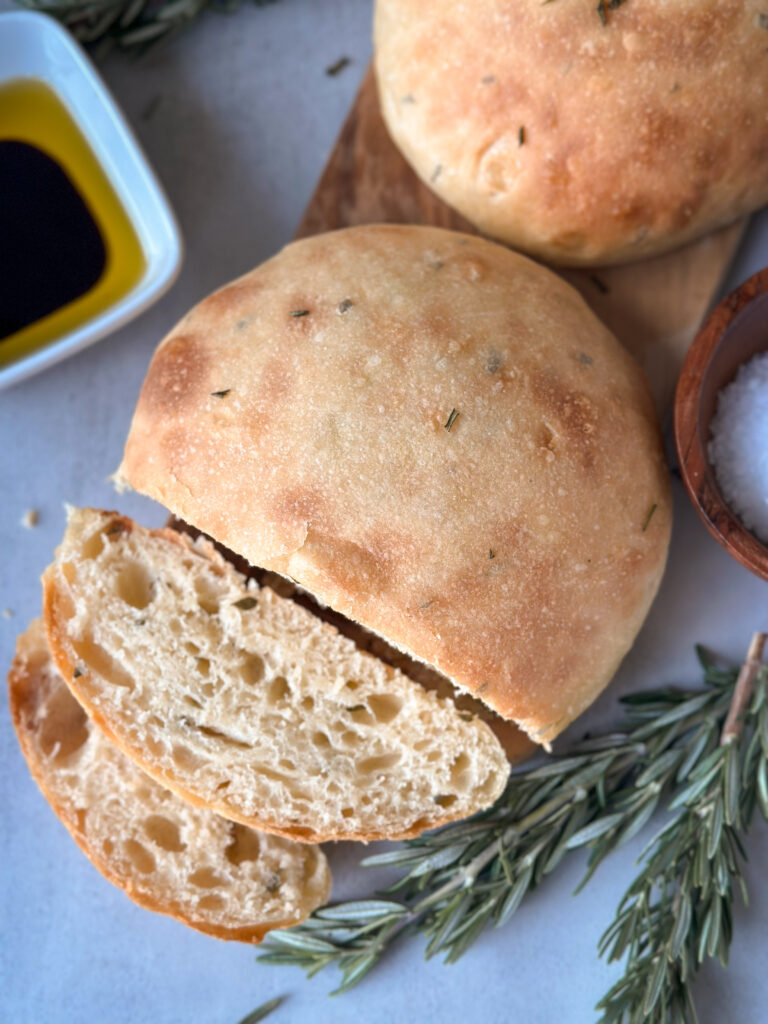 Sourdough Rosemary Peasant Bread (Macaroni Grill Dupe)