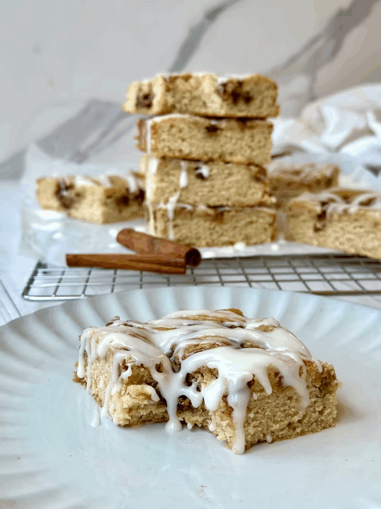 Sourdough Cinnamon Roll Blondies