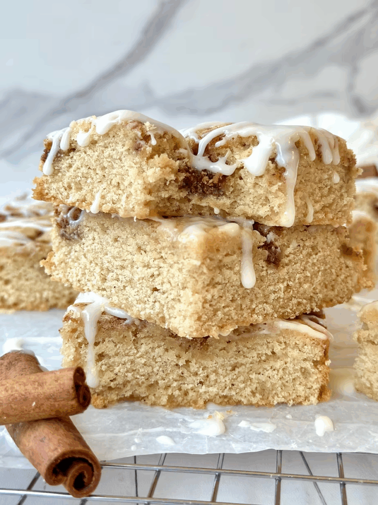 Sourdough Cinnamon Roll Blondie