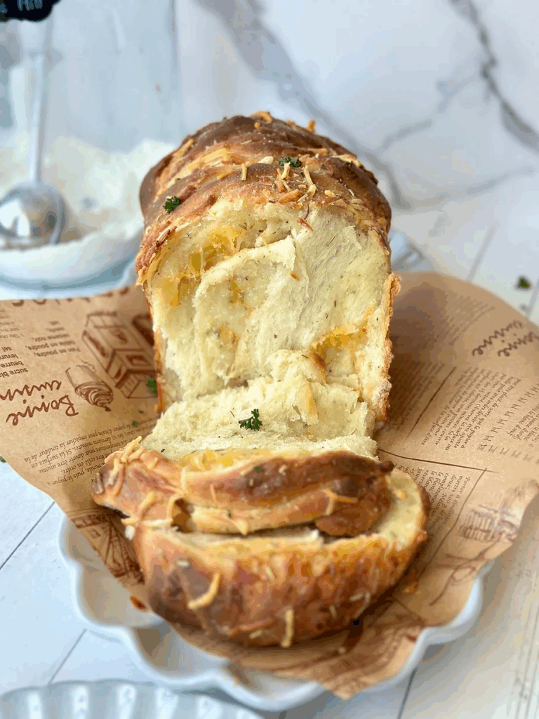 Sourdough Garlic Rosemary Cheesy Pull-Apart Loaf