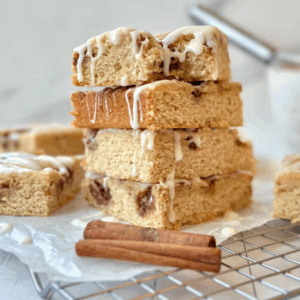 Sourdough Cinnamon Roll Blondies