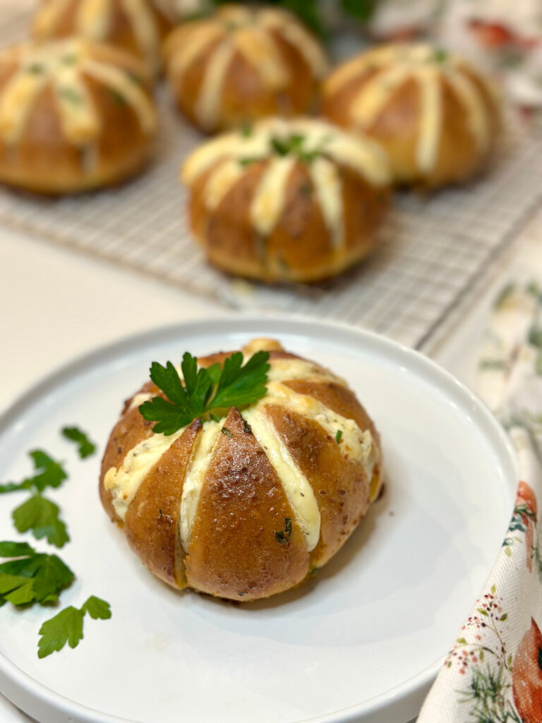 Sourdough Korean-Style Cream Cheese Garlic Buns