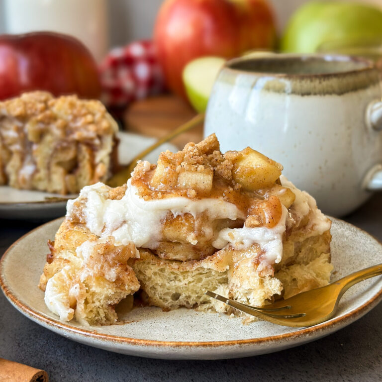 Sourdough Apple Cinnamon Rolls