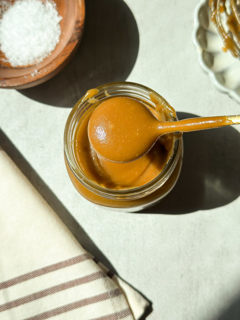 Homemade Salted Caramel Sauce (with 5 ingredients!)