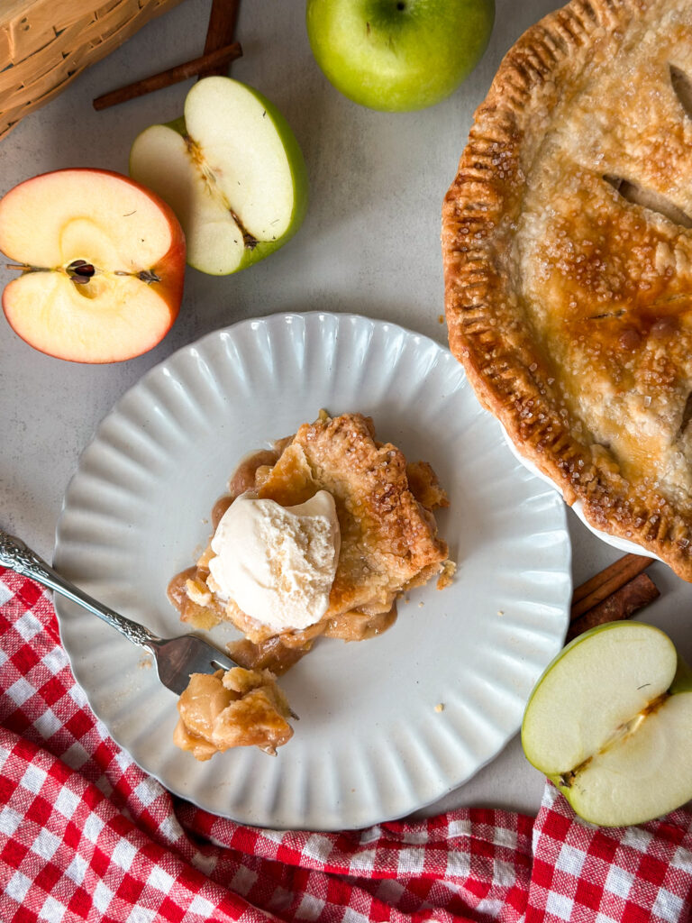 Homemade Sourdough Apple Pie Recipe