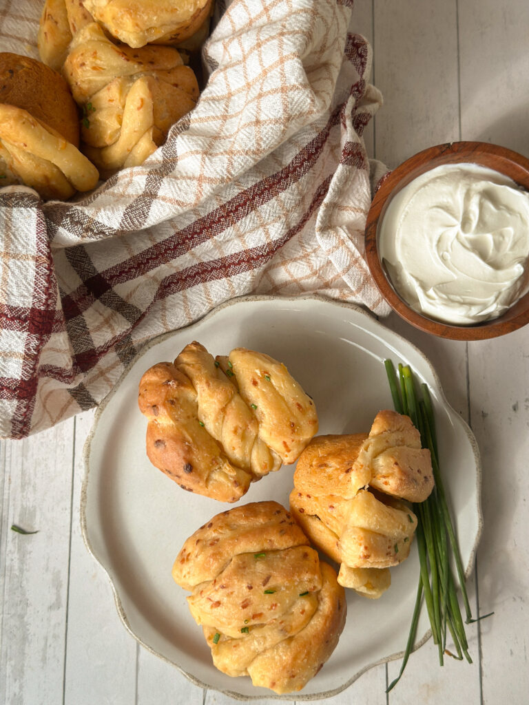 Sourdough French Onion Pull-Apart Rolls