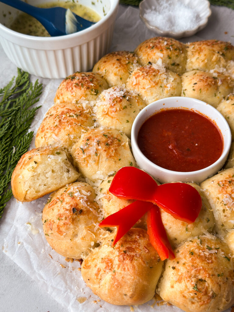 Sourdough Discard Pull-Apart Garlic Roll Wreath
