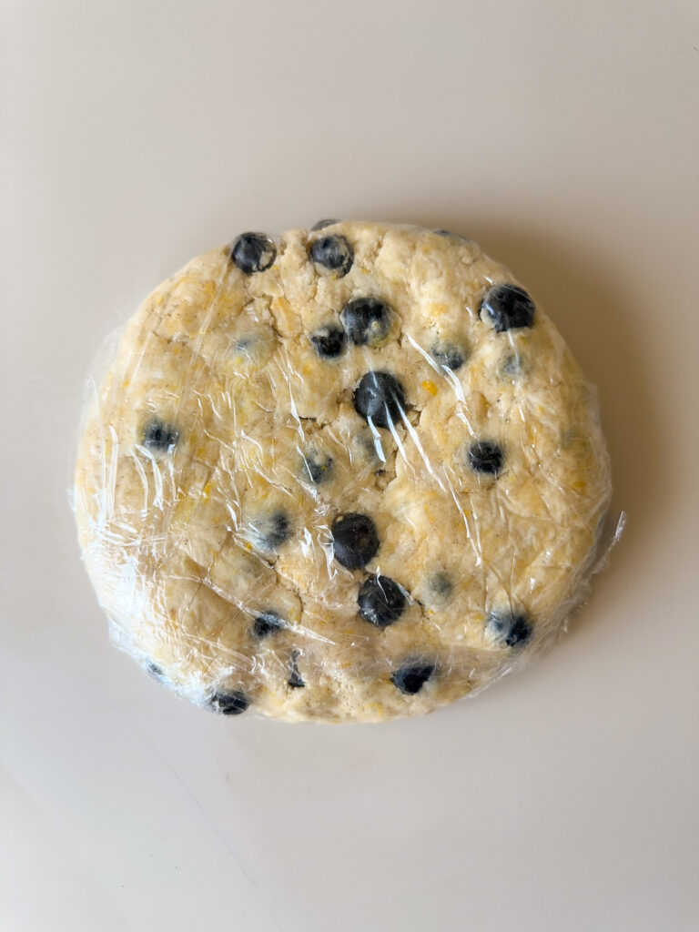 Press into a 7-8 inch circle