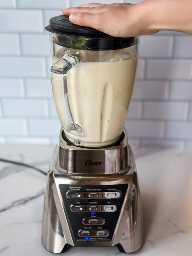 Blend the wet ingredients 